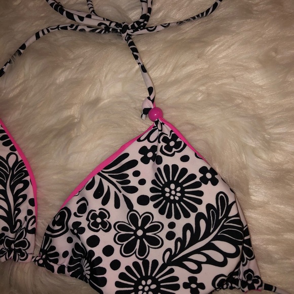 👙Reversible triangle bikini top 🥰 - Picture 5 of 5